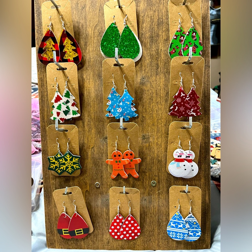 Christmas earrings synthetic leather (27)